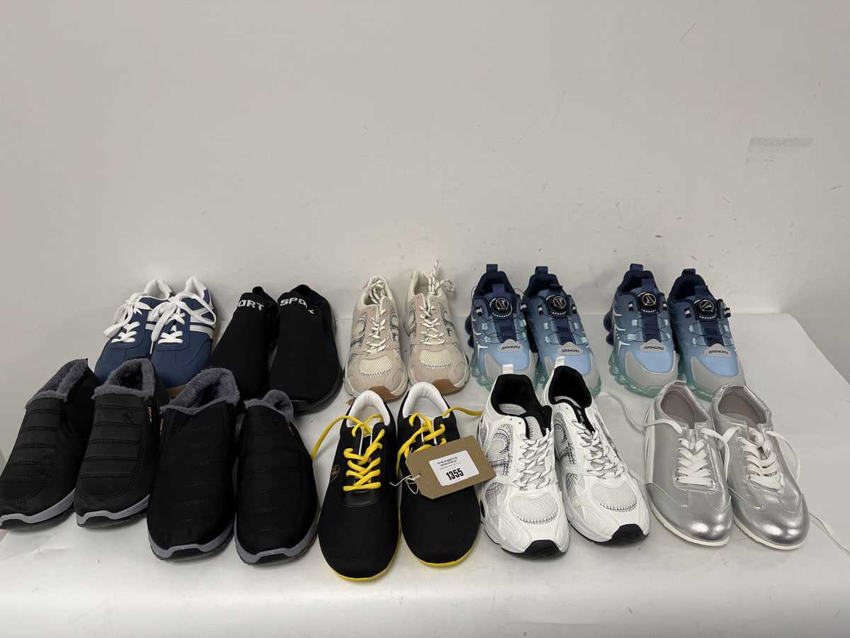 Lot 10x Pairs of trainers in various styles to...