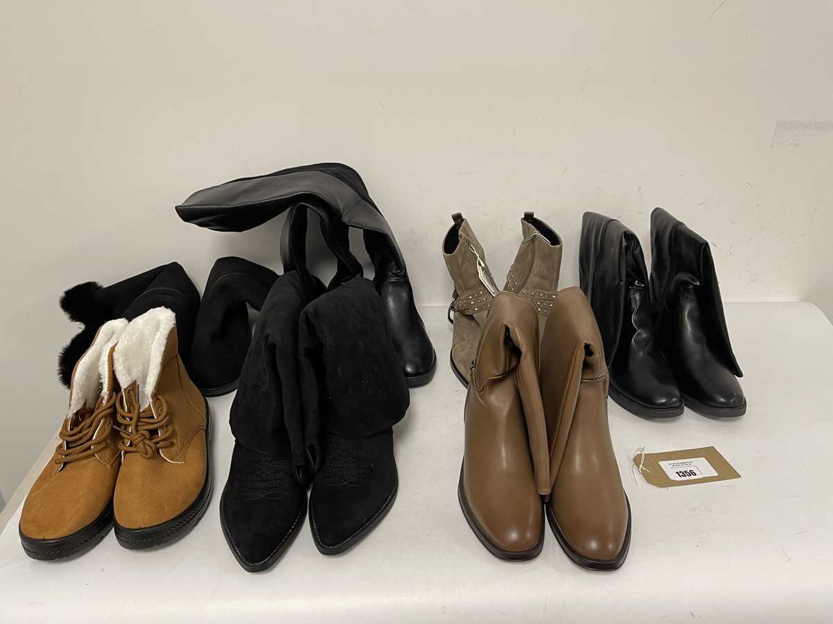 Lot 1356 - 7x Pairs of boots in various styles to include...