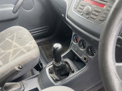 Lot (NJ13 HBA) 2013 Ford Transit Connect T200 TDCI...