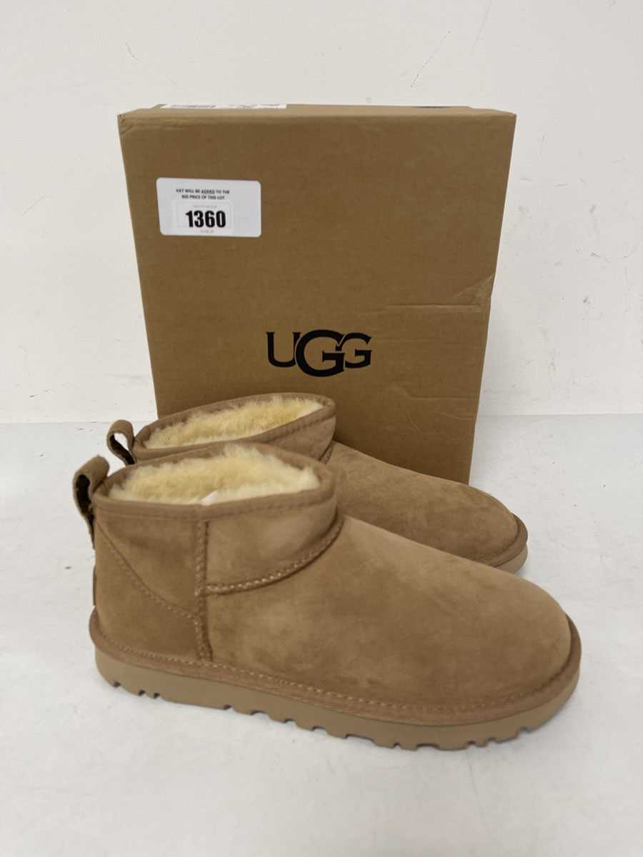 Lot Ugg classic ultra mini boots in chestnut size...