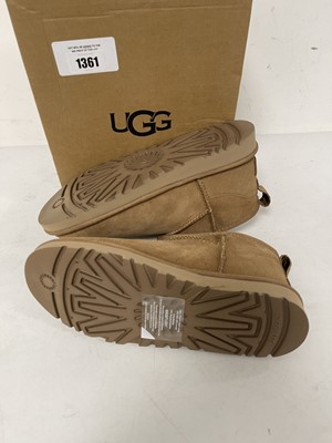 Lot Ugg classic ultra mini boots in chestnut size...
