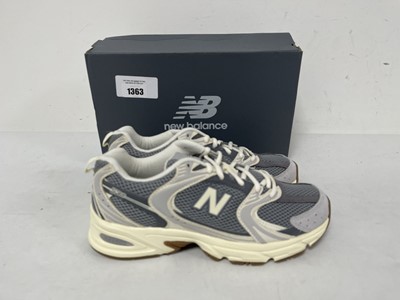 Lot New Balance 530 trainers in grey size UK6 - boxed