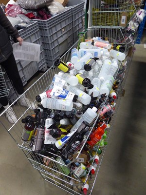 Lot 3367 - Wire basket containing an assortment of hair...