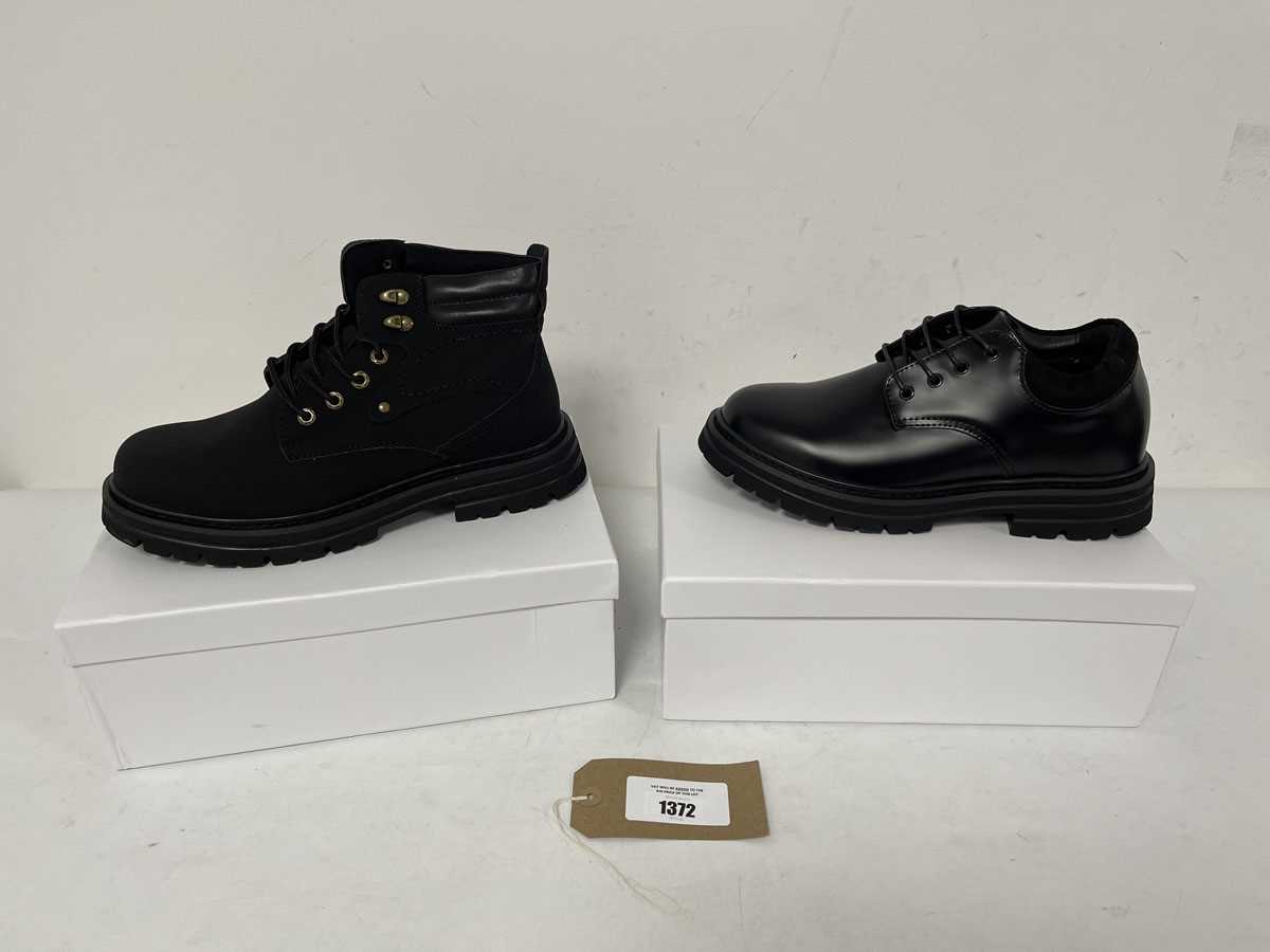 Lot 2x Boxed pairs of Conzuri shoes in various styles