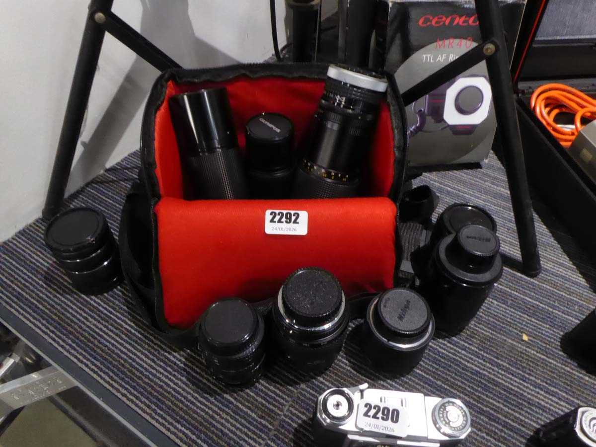 Lot 2292 - Bag containing various lenses