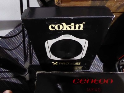 Lot 2294 - Boxed Centon MR40 ring flash along with a...