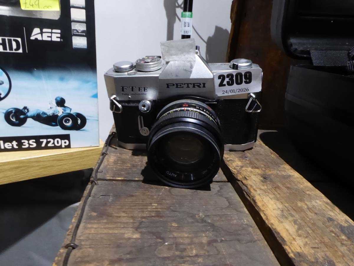 Lot 2309 - Petri FTEE camera