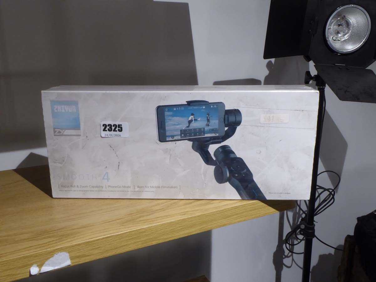 Lot 2325 - Zhyun Smooth 4 phone gimble (sealed in box)