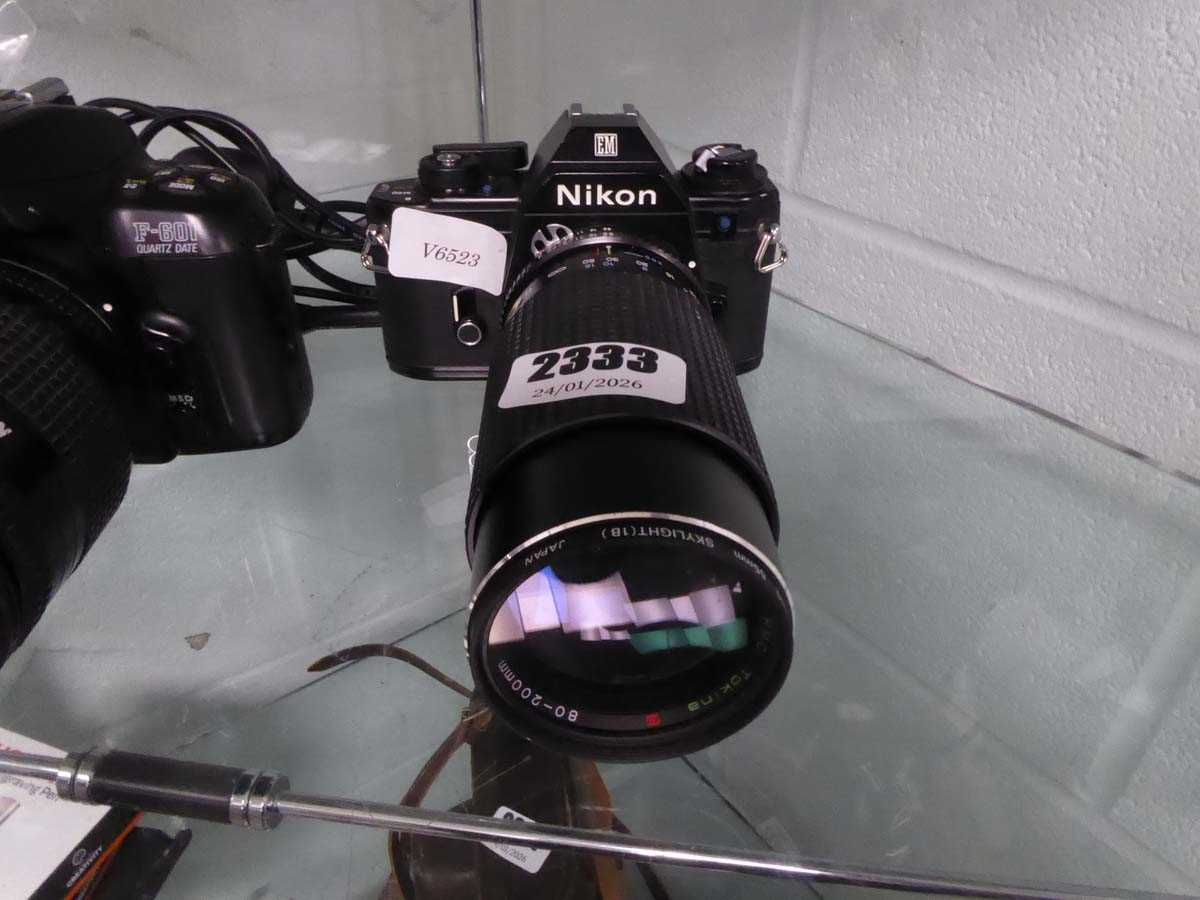 Lot 2333 - Two Nikon cameras- a F601 and an EMM90 with a...