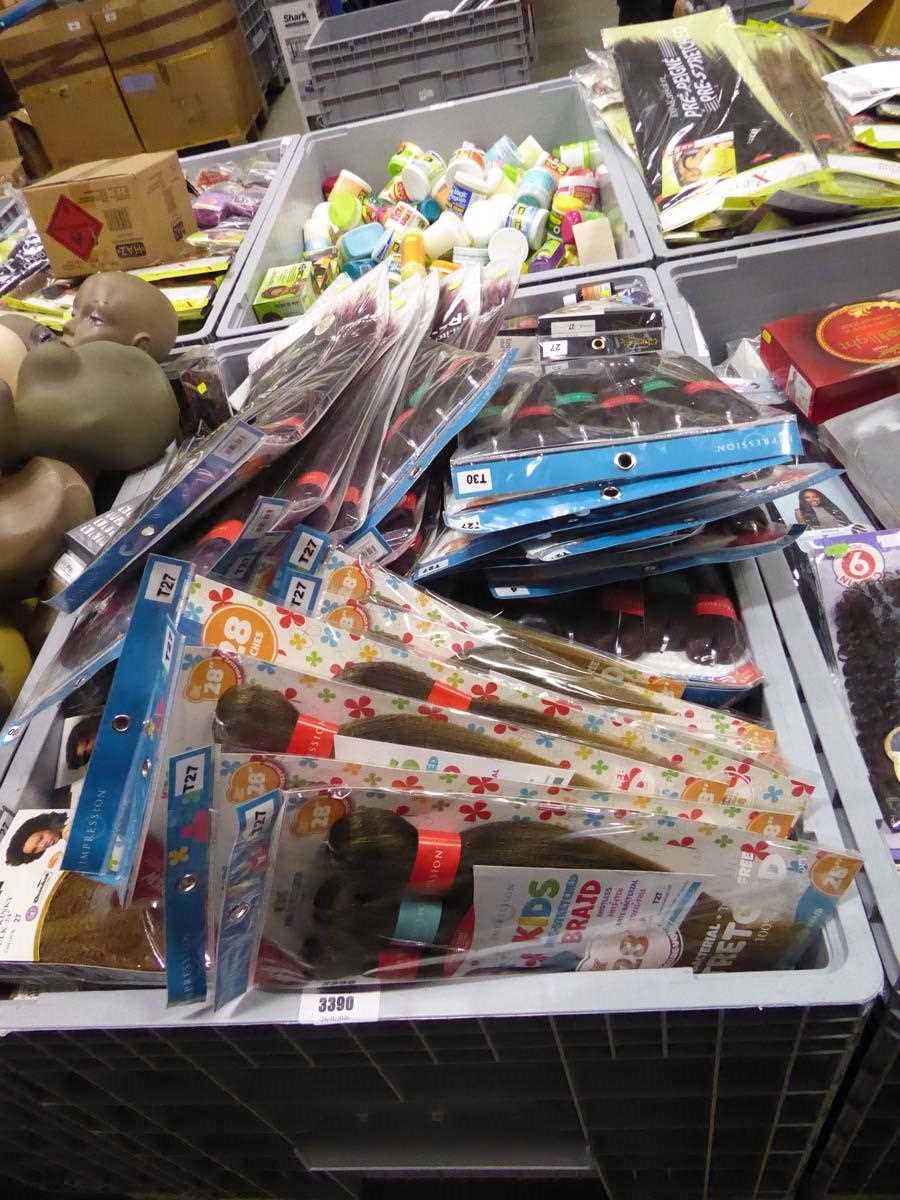 Lot 3390 - Plastic pallet box containing a variety of...