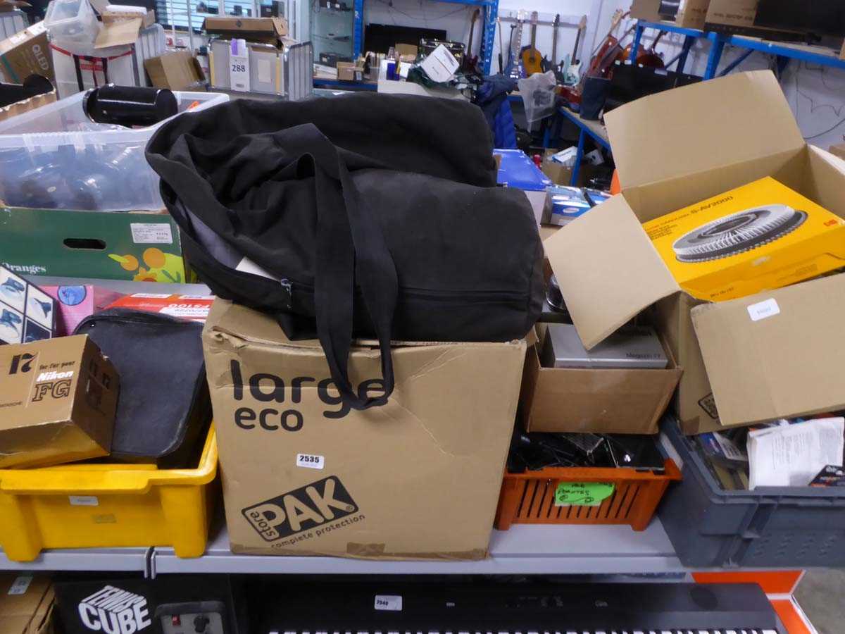 Lot 2535 - 5 boxes containing various camera and...