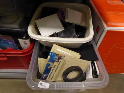 Lot 2550 - 4 boxes containing various filters and other...