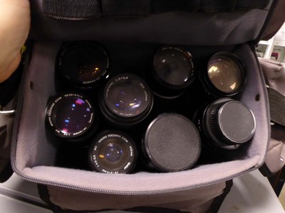 Lot 2562 - 6 camera bags containing various lenses