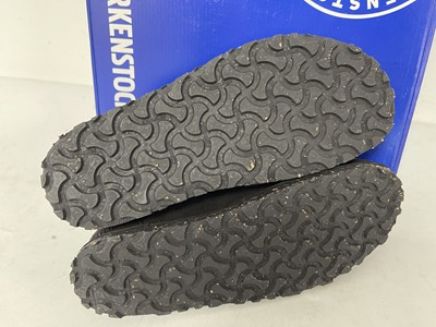 Lot Birkesnstock utti lace shoes in black size UK7...