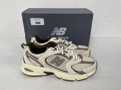 Lot New Balance 530 trainers in cream size UK8 -...