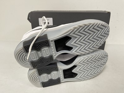 Lot 1389 - Nike lebron witness IX trainers in white size...