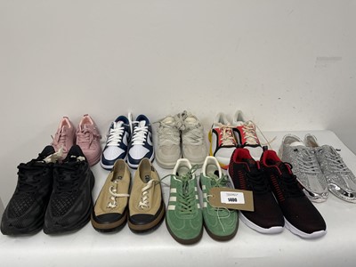 Lot 9x Pairs of trainers in various styles to...