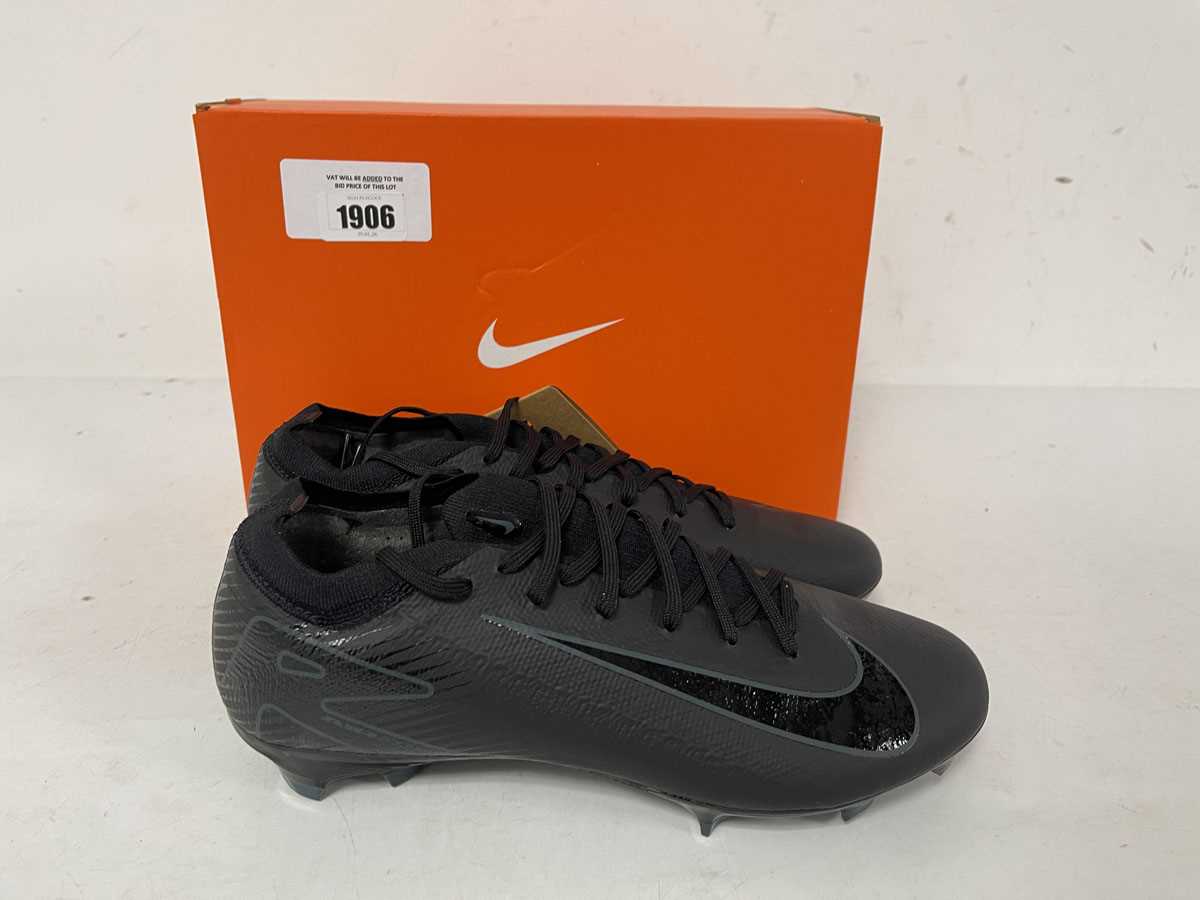 Lot 1906 - Nike zm vapor 16 pro football boots in black...