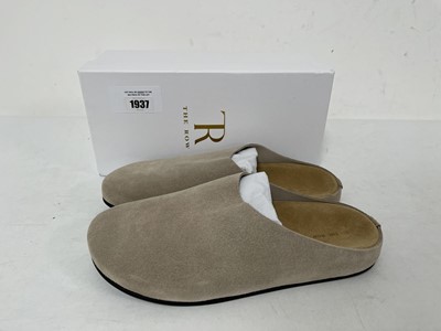 Lot The Row hugo slide sandals in apricot size...