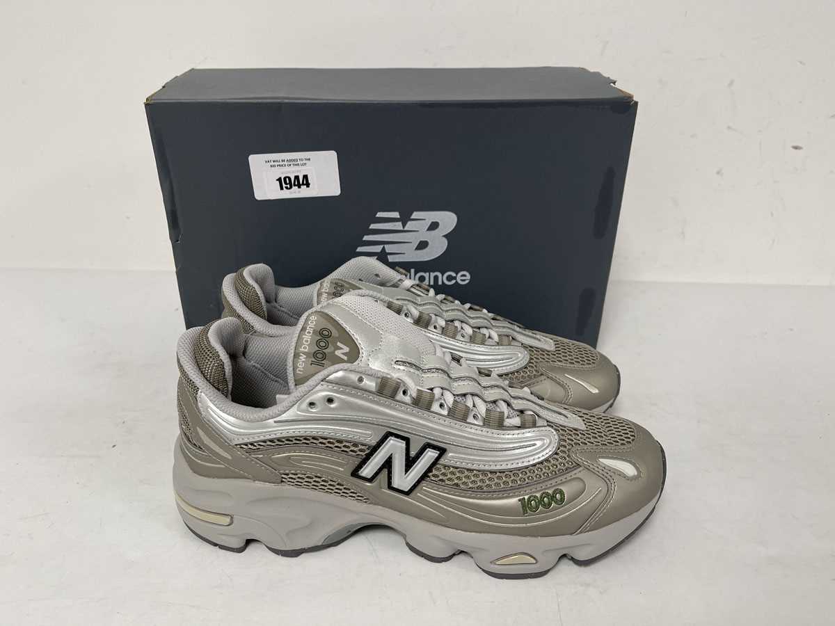 Lot 1944 - New Balance 1000 trainers in silver size UK9 -...