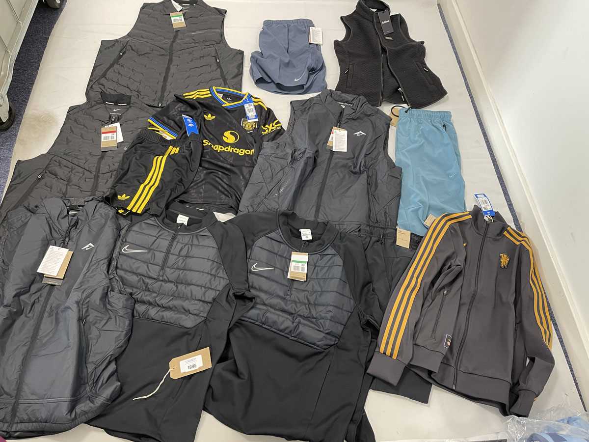 Lot 1995 - Selection of sportswear to include Nike,...