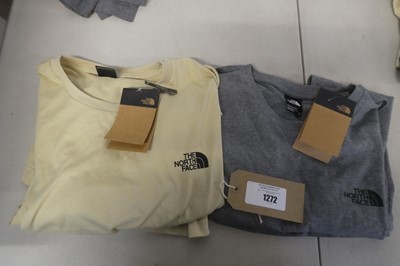 Lot Pair of North Face mens t-shirts (size XXL), 1...