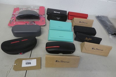 Lot Selection of branded glasses cases incl. Guess,...