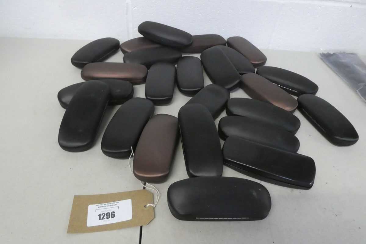 Lot Quantity of unbranded glasses cases