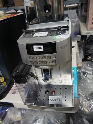 Lot 1806 - DeLonghi Magnifica S counter top coffee machine