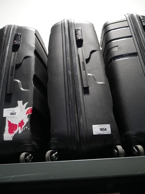 Lot 1854 - American Tourister hard shell suitcase in black