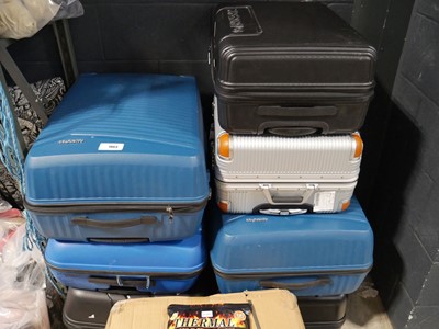 Lot 1863 - 7 various branded hard shell suitcases incl....