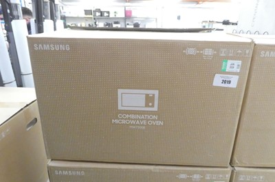 Lot 2019 - Boxed Samsung combination microwave oven...