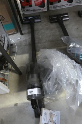 Lot 2079 - Samsung Jet 75E cordless stick vacuum cleaner...