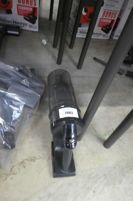 Lot 2083 - Samsung Jet 75E cordless stick vacuum cleaner...