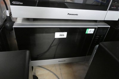 Lot 2025 - Panasonic inverter microwave (NN-SF364M) in...