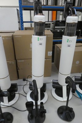 Lot 2086 - Samsung Bespoke Jet cordless stick vacuum...