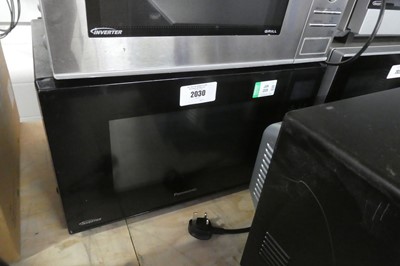 Lot 2030 - Panasonic NN-CT56JB inverter...