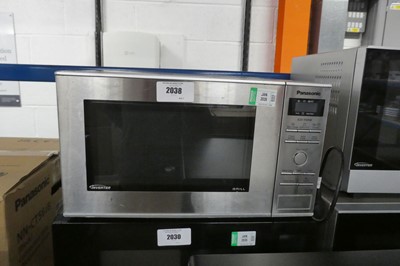 Lot 2038 - Panasonic NN-GD37HS invertor microwave in...