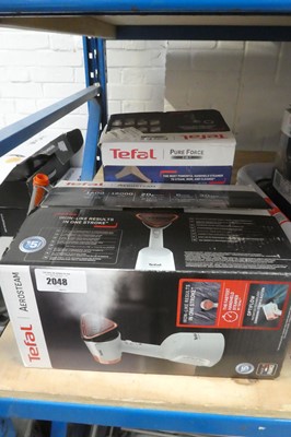 Lot 2048 - Boxed Tefal AeroSteam handheld steamer,...