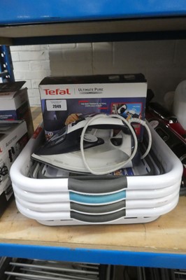 Lot 2049 - 4 space saving collapsible laundry baskets,...