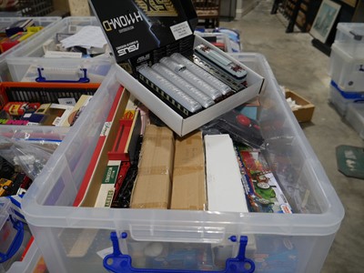Lot 1441 - Clear plastic crate containing scale model...
