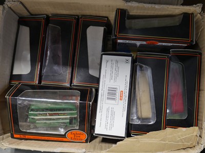 Lot 1412 - 2 cardboard boxes containing scale model buses...