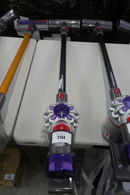 Lot 2144 - Dyson V8 Advanced cordless stick vacuum...