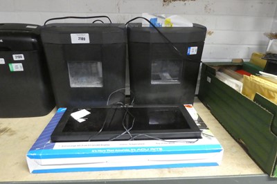 Lot 2189 - 2 Royal electric paper shredders with 2...