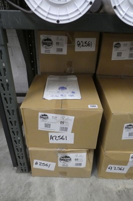 Lot 2207 - 5 boxes containing approx. 500 BLB-0W bubble...