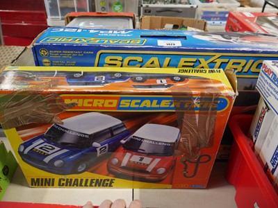 Lot 1423 - Boxed Scalextric Mclaren MP4-12C set together...
