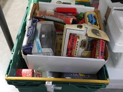 Lot 1431 - Green crate containing a variety of boxed and...
