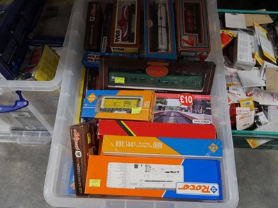 Lot 1482 - Clear plastic crate containing ROCO, Hornby...