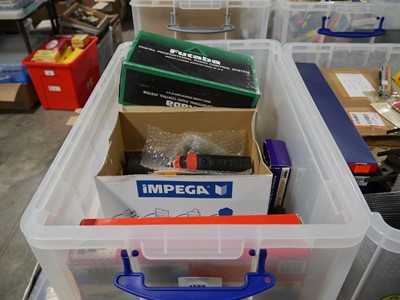 Lot 1488 - Clear plastic crate containing scale model...