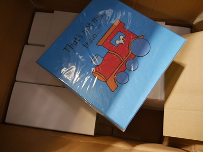 Lot 1492 - 2 boxes containing Little Keepsakes railway...